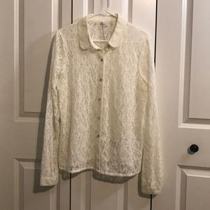 Lauren Conrad Ivory lace top withhold buttons